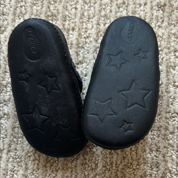 Robeez Classic Black Dress Shoes for Kids - Picture 2 of 5